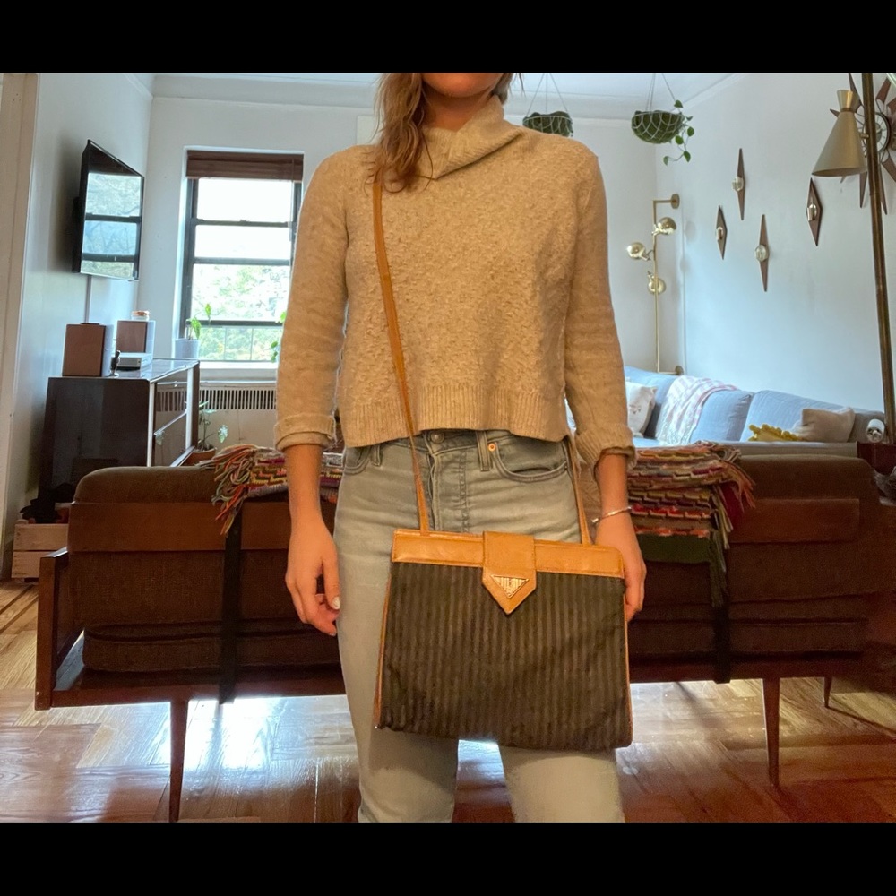 Vintage (80’s) fendi Pequin crossbody bag